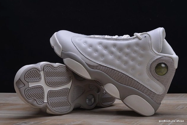 Retro Air 13 